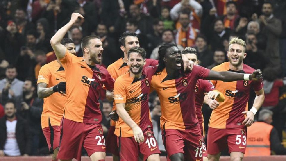Cimbom, Kadıköy'e lider gidiyor