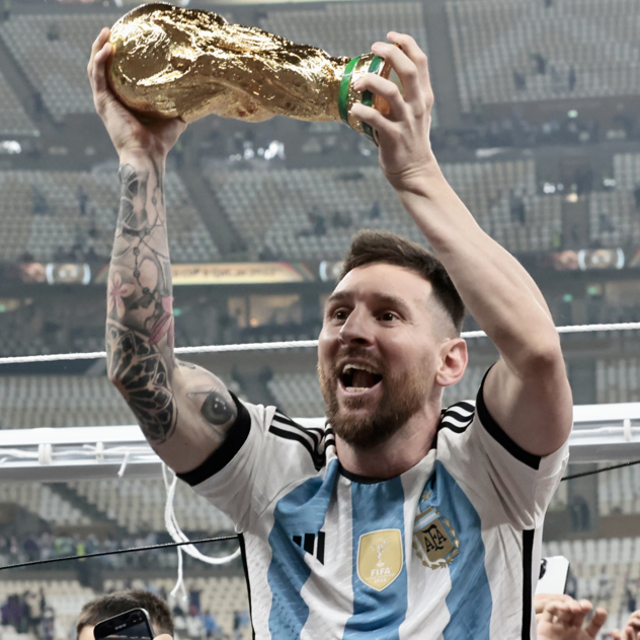 Messi'nin paylaşımındaki kupa sahte çıktı