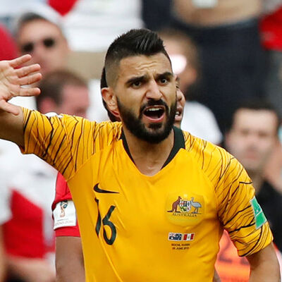 Galatasaray'da sol bek operasyonu!