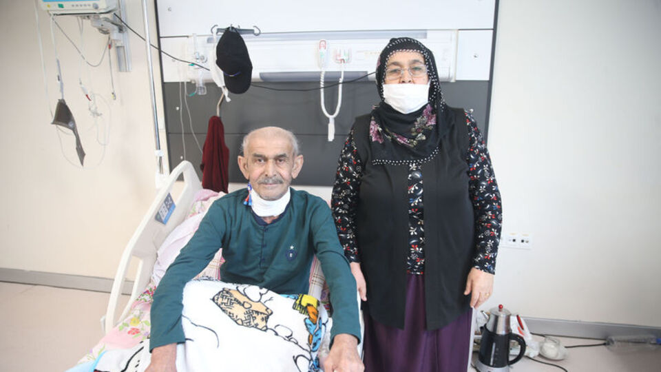 Kardeşinden nakledilen kök hücreyle 60'ından sonra lösemiyi yendi