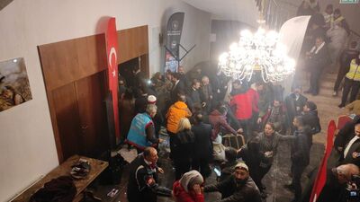 Sarıkamış'ta otelin tavanı çöktü! 32 yaralı