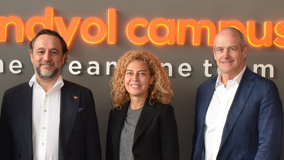 "Türkiye'yi teknoloji ve üretim üssü olarak görüyoruz"