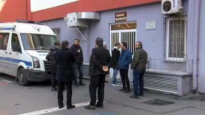 Kendi aralarında kavga eden yolcular taksiciyi öldürdü!