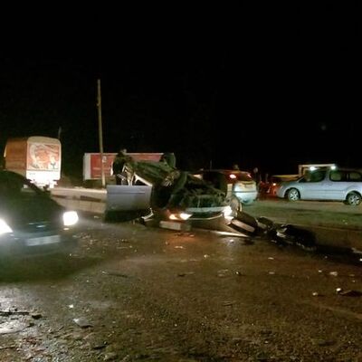 Yolcu minibüsü ile otomobil çarpıştı! 13 yaralı