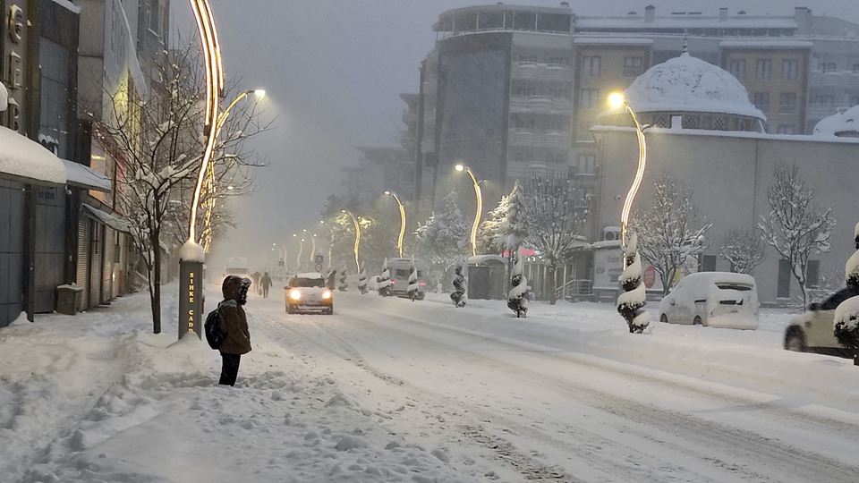 Yılın ilk kar tatili haberleri gelmeye başladı!