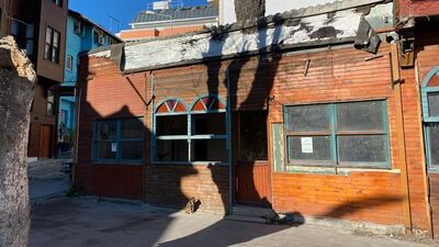 Erol Taş'ın kahvehanesi harabeye döndü, mahalleli korkuyor