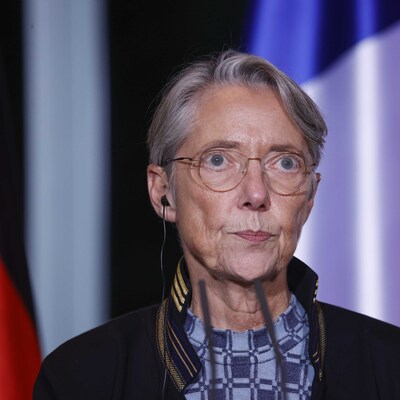 Fransa'da emeklilik yaşı 64'e çıkarılıyor