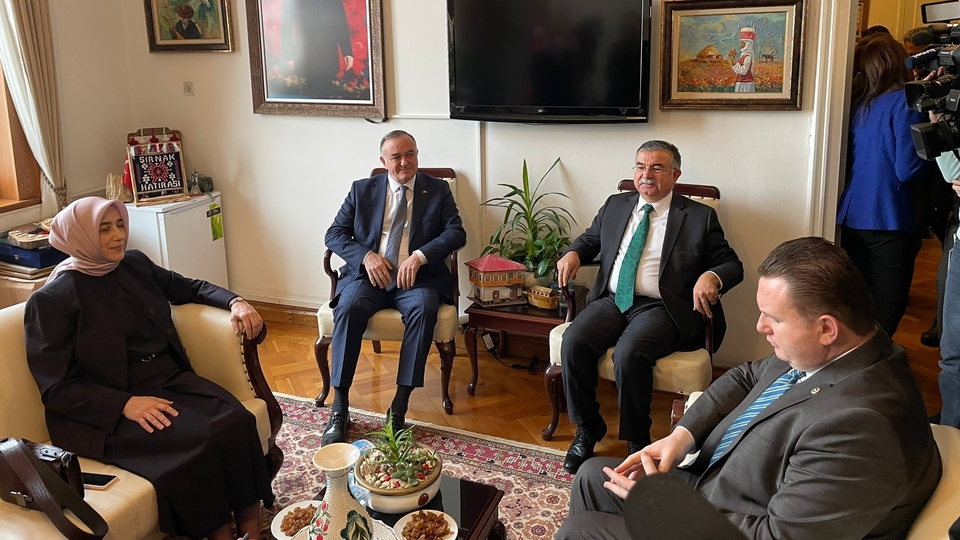 Anayasa değişikliği teklifi, haftaya komisyonda
