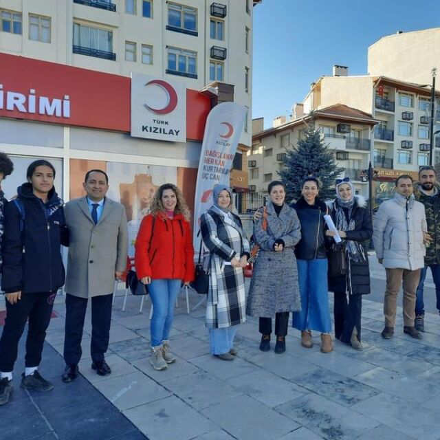 Sivas'ta eczacılardan örnek davranış