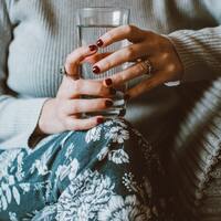 Hep duyuyoruz ama bilmiyoruz: İşte ayakta su içmenin bilinmeyen zararları