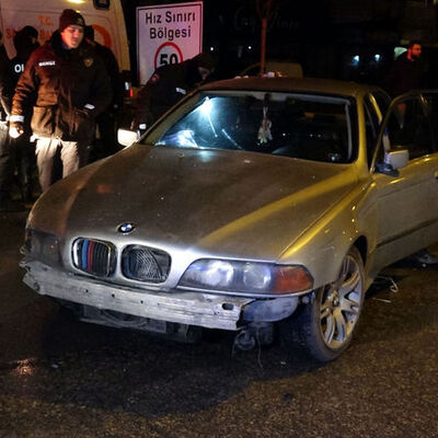 Polisten kaçan otomobil kaza yaptı: 1 ölü, 4 yaralı