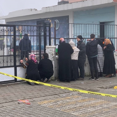 Boşandığı karısı ve kardeşlerine kurşun yağdırdı!