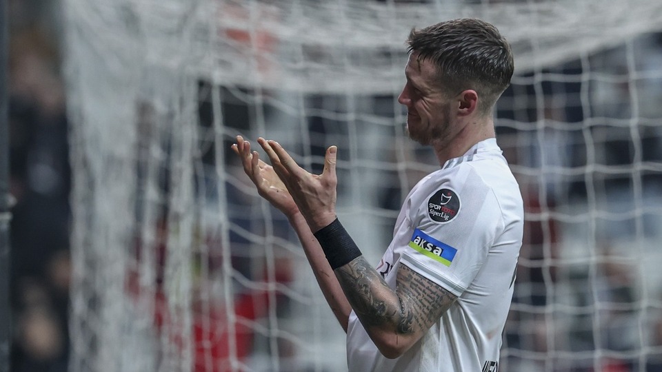 Weghorst'un sözleşmesi feshedildi