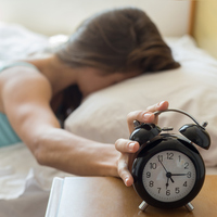 Neden alarm çalmadan hemen önce uyanılır?