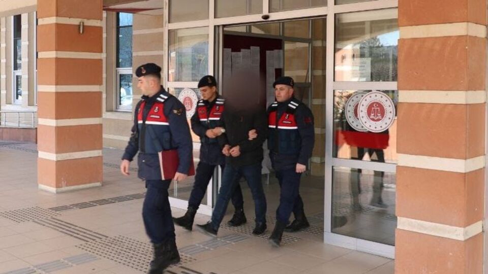 Kastamonu'da aranan FETÖ hükümlüsü yakalandı