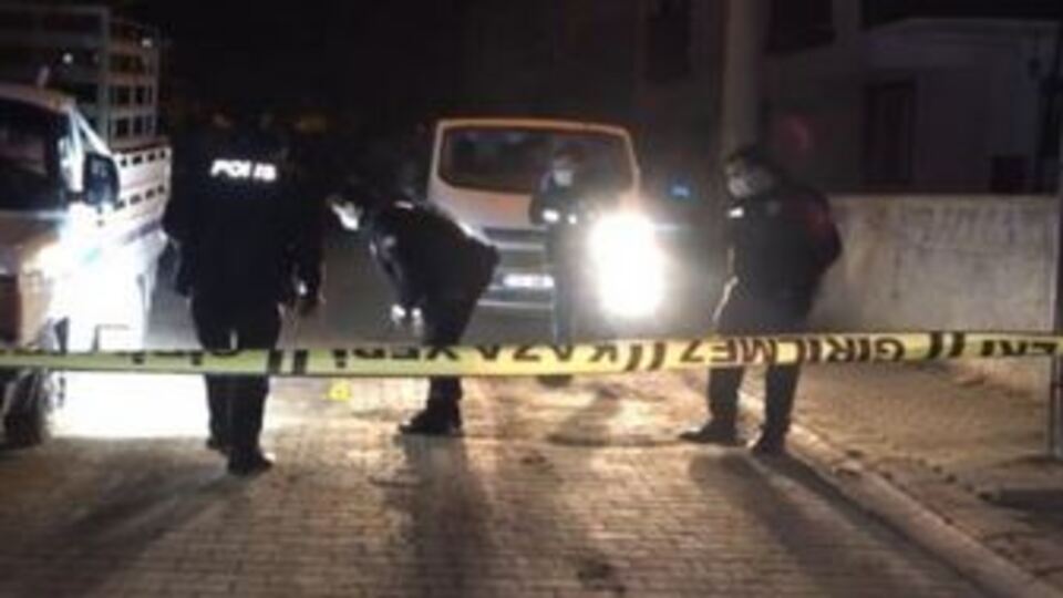 İki gelin birbirine girdi! Eltilerin kanlı kavgası!