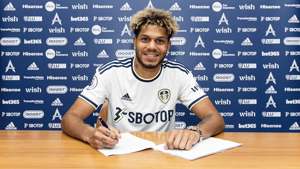 Leeds United'dan rekor transfer