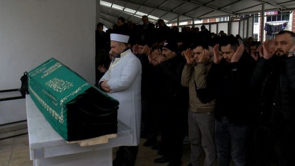 Husumetlisini vurmaya gitti, yanlış kişiyi öldürdü