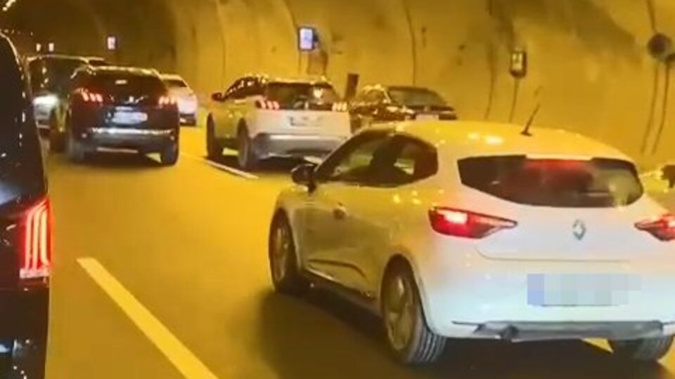 İstanbul'da tünelde ilerlerken peş peşe ateş açtılar!