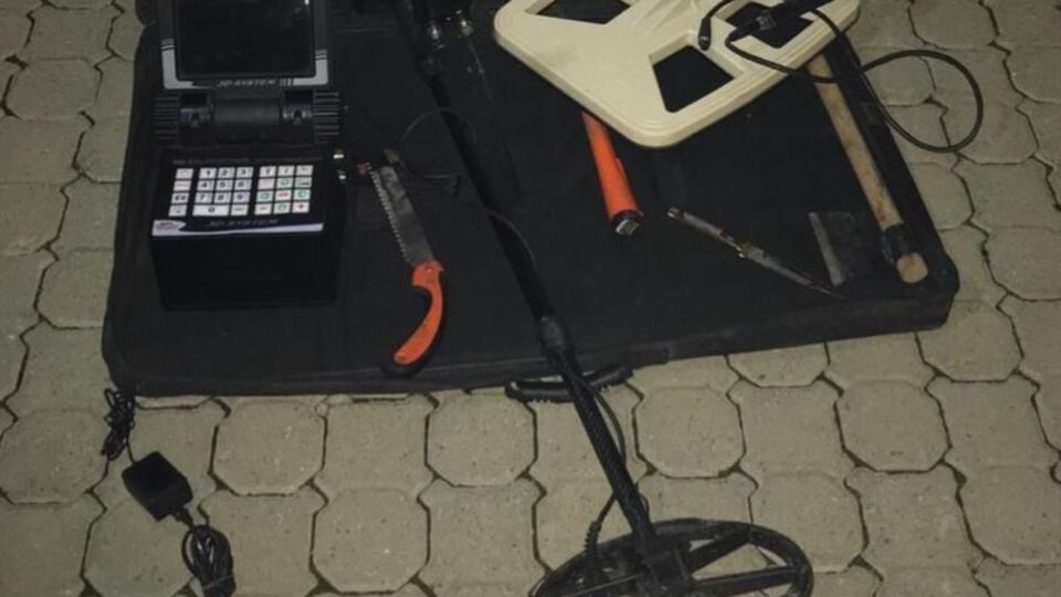 Ormanlık alanda kaçak kazı yapan 3 şüpheli yakalandı