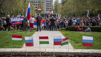 Macaristan'da kritik Rusya anketi