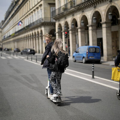 Paris'te scooter kullanımı yasaklanacak mı?