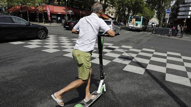Paris'te scooter kullanımı yasaklanacak mı?