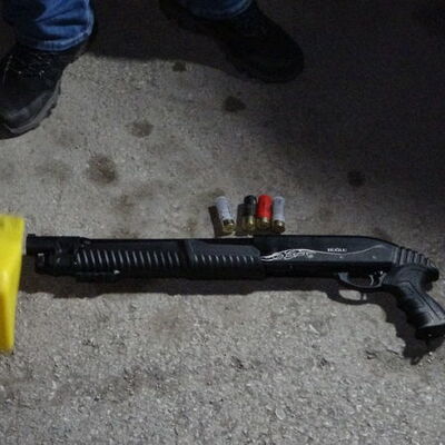 Ölümüne şiddet! Sopa bu hale geldi!