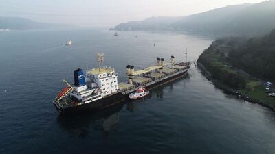 İstanbul Boğazı'nda gemi trafiği askıya alındı