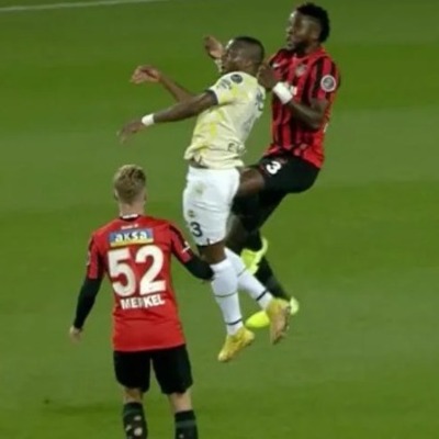 Sarı kart mı kırmızı kart mı?