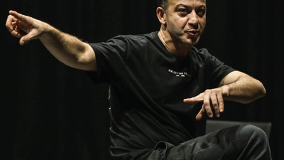 Rıza Kocaoğlu 'Kibritin Ucunda'