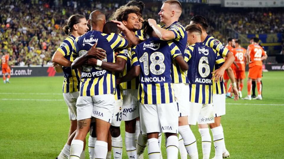 Süper Lig'de ilk yarının en hırçını Fenerbahçe!