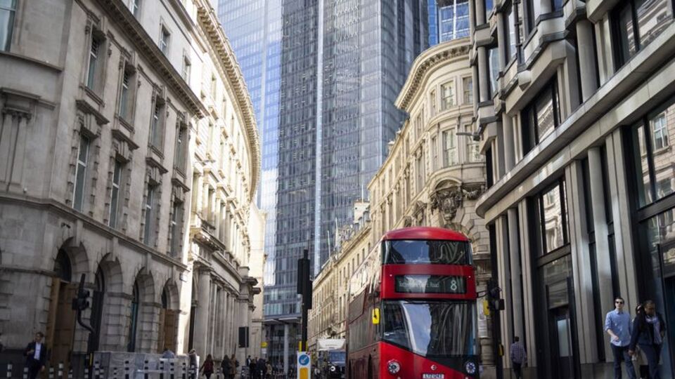 İngiltere'de işsizlik yerinde saydı