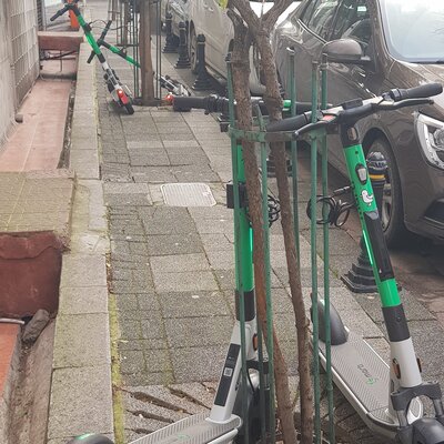 Kaldırımları işgal eden scooterlar için harekete geçildi