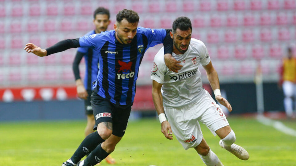 Galatasaray'a gidecek mi? Çalımbay açıkladı