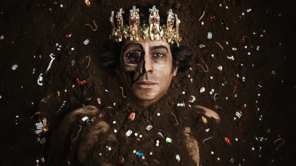 Okan Bayülgen'den 'Richard' Zorlu PSM'de