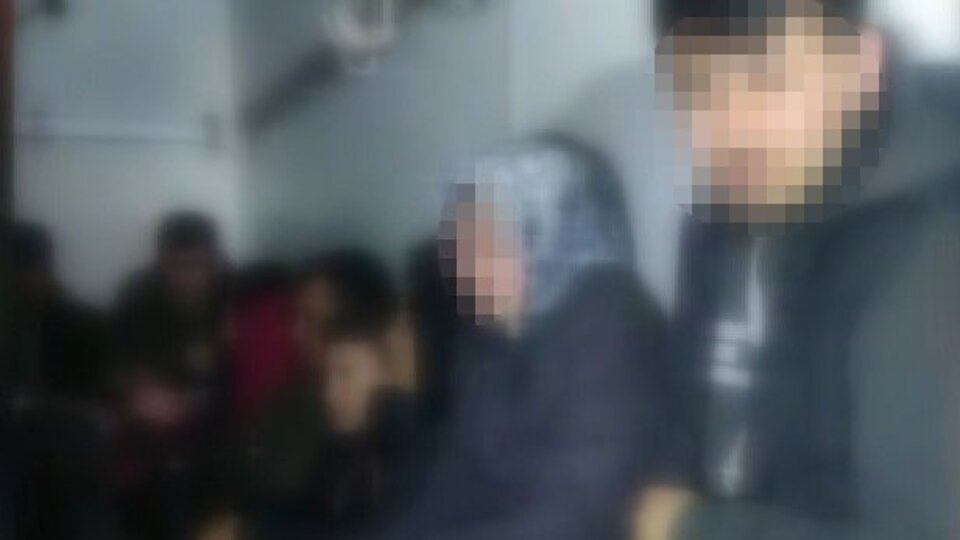 "Et taşıyoruz" dedikleri kamyondan göçmenler çıktı!