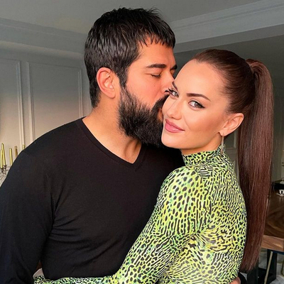 Ünlü çiftten müjdeli haber