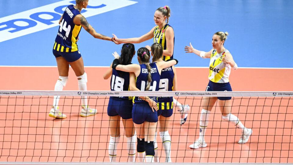 F.Bahçe Opet lideri devirdi!