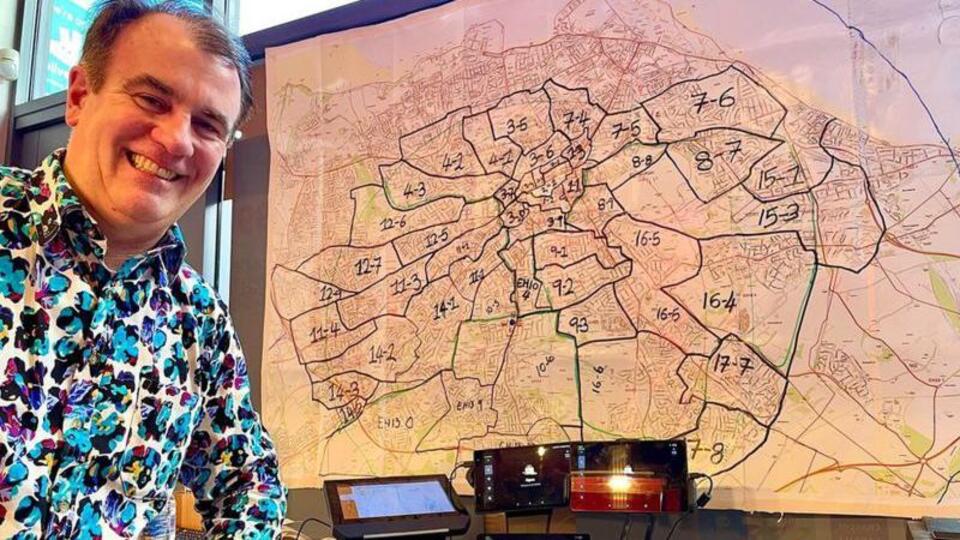 Bir ay bedava pizza dağıtma sözü veren pizzacı: Umduğumun üç misline mal olacak ama mutluyum