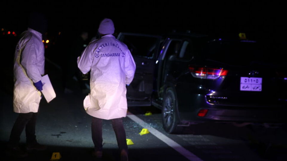 Mardin'de yabancı plakalı cipe silahlı saldırı: 4 ölü, 1 yaralı