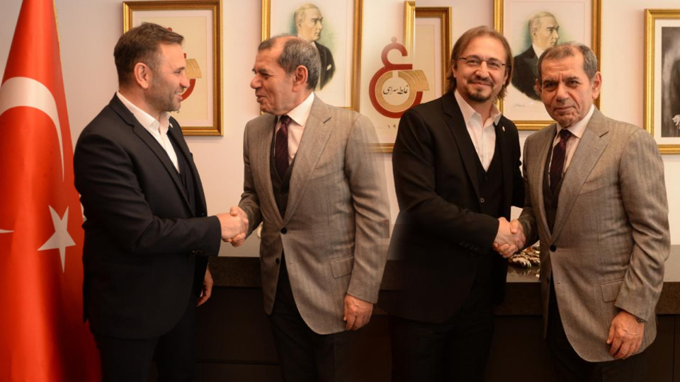 Kulübe üye oldular