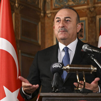 Bakan Çavuşoğlu'ndan İsveç'e sert tepki