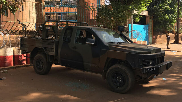 Burkina Faso, Fransız askerlerinin ülkeden ayrılmasını istedi