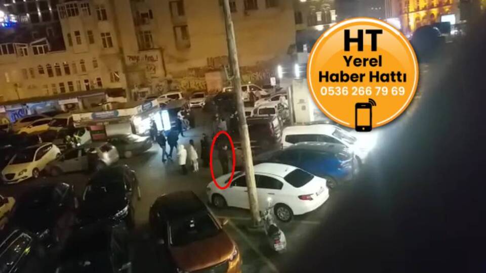 Karaköy'de değnekçiler kamerada!