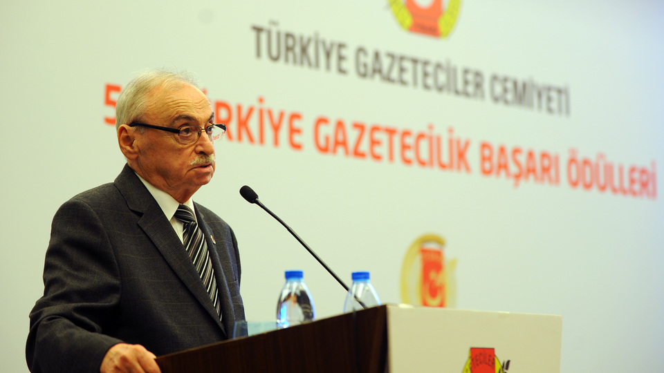 Gazeteci ve yazar Orhan Erinç hayatını kaybetti