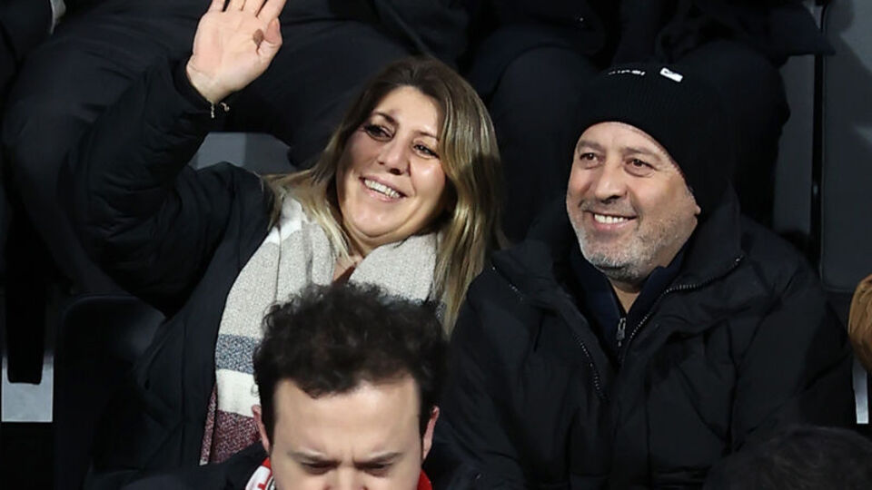 Güler ailesi tribünde