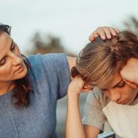 Araştırma: Çocuklar 13 yaşından sonra annelerinin sesine kayıtsızlaşıyor