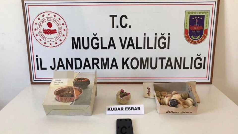 Kuru pasta içinde uyuşturucu ele geçirildi