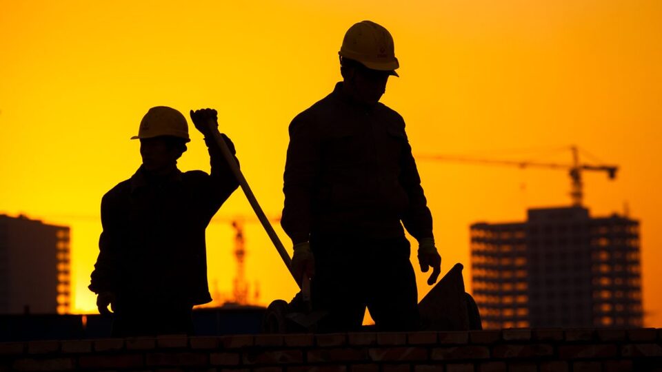 89 sektörün yarısı ücret artışında enflasyona yenildi